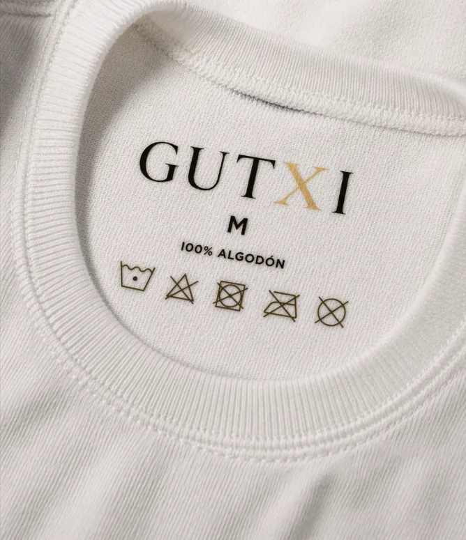 Camiseta GUTXI - White Edition